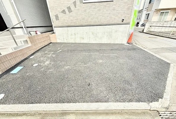 相模原市中央区上溝の新築戸建て1の駐車場の写真