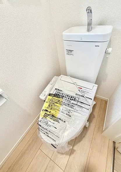 相模原市中央区上溝の新築戸建て1のトイレ1Fの写真