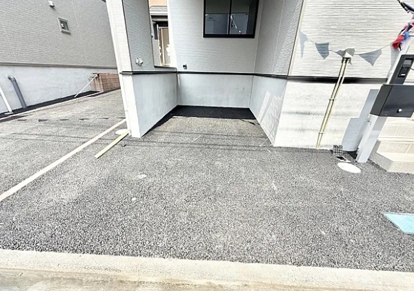 相模原市中央区上溝の新築戸建て2の駐車場の写真