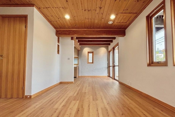 町田市東玉川学園2丁目の中古戸建てのリビングの写真