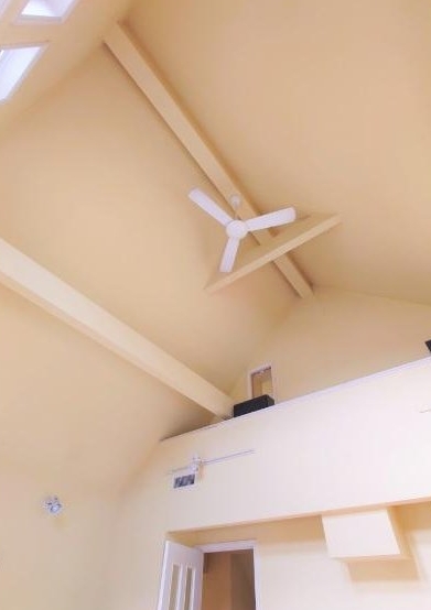 町田市本町田の中古戸建ての吹抜けの写真