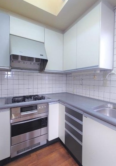 町田市本町田の中古戸建てのキッチンの写真