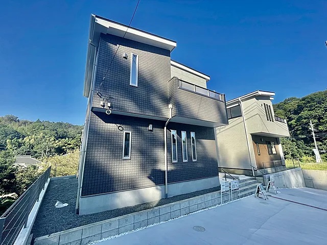 町田市上小山田町の中古戸建て11の外観の写真
