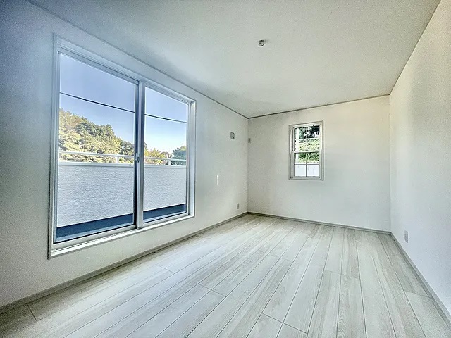 町田市上小山田町の中古戸建て12の洋室2の写真