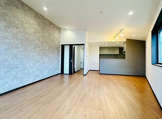 町田市上小山田町の中古戸建てのダイニングの写真