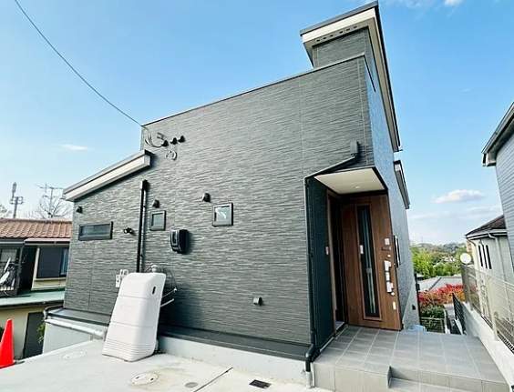 町田市上小山田町の中古戸建ての外観の写真