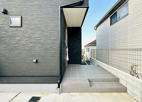 町田市上小山田町の中古戸建ての外観の写真