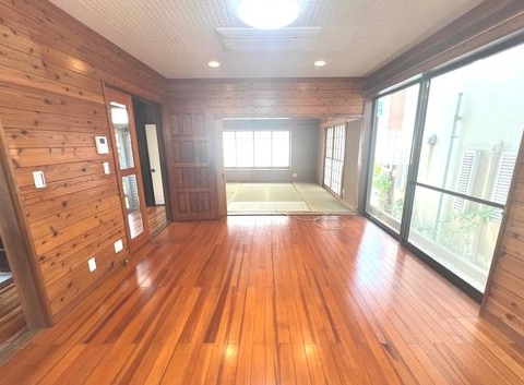 町田市高ヶ坂5丁目の中古戸建てのダイニングの写真