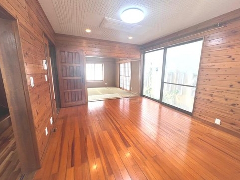 町田市高ヶ坂5丁目の中古戸建てのダイニングの写真