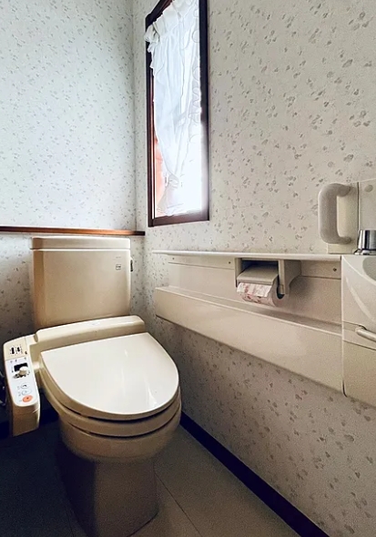 町田市能ヶ谷6丁目の中古戸建てのトイレ1Fの写真