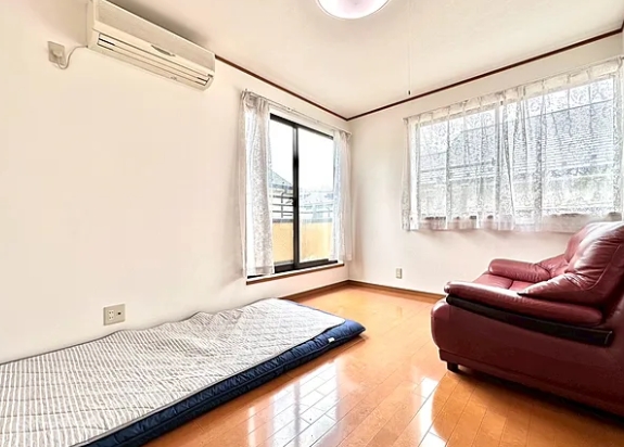 町田市小山町の中古戸建ての洋室1の写真
