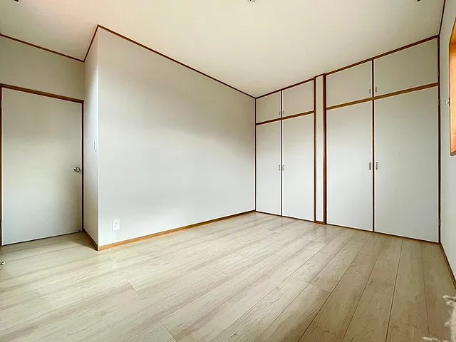 町田市真光寺3丁目の中古戸建ての洋室2の写真