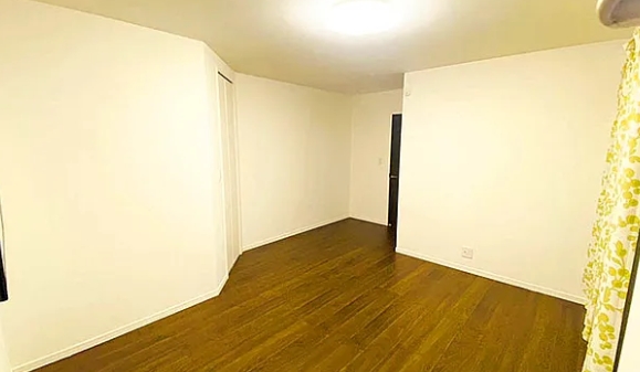 町田市常盤町の中古戸建ての洋室1の写真