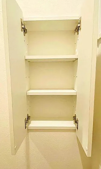 町田市常盤町の中古戸建ての収納の写真