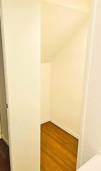 町田市常盤町の中古戸建ての収納の写真