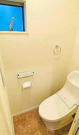 町田市常盤町の中古戸建てのトイレ1Fの写真
