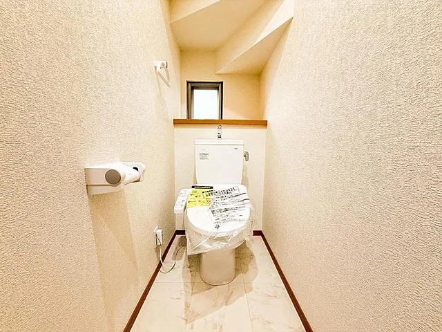 町田市鶴川4丁目の中古戸建てのトイレ1Fの写真