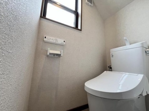町田市山崎町の中古戸建てのトイレ1Fの写真