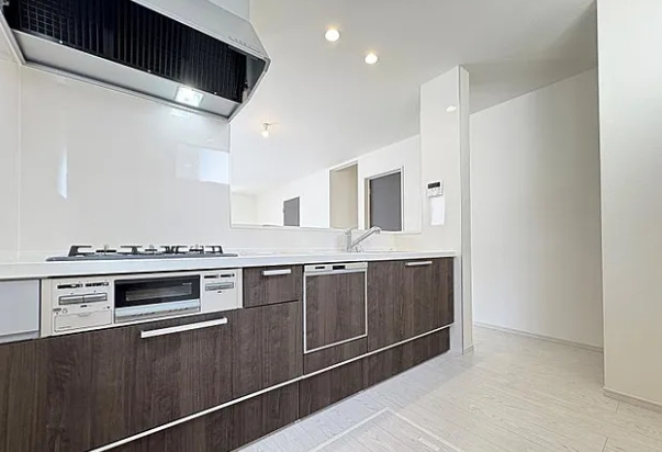 相模原市中央区宮下本町3丁目の新築戸建て1のキッチンの写真