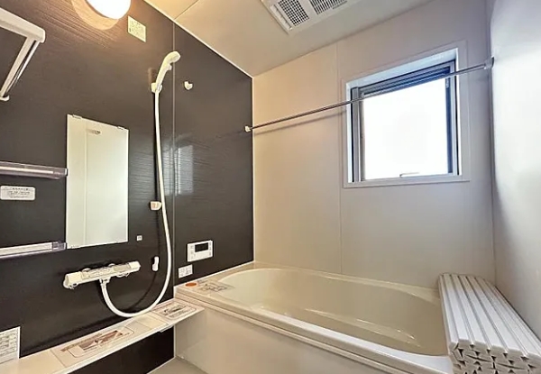相模原市中央区宮下本町3丁目の新築戸建て2のバスルームの写真