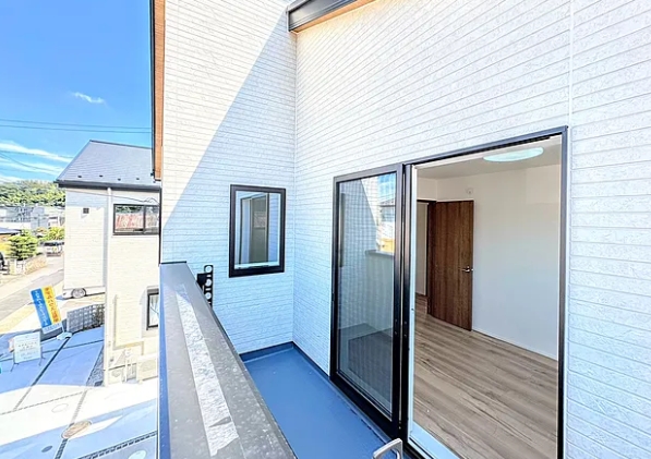 相模原市緑区東橋本3丁目の新築戸建て12のバルコニーの写真