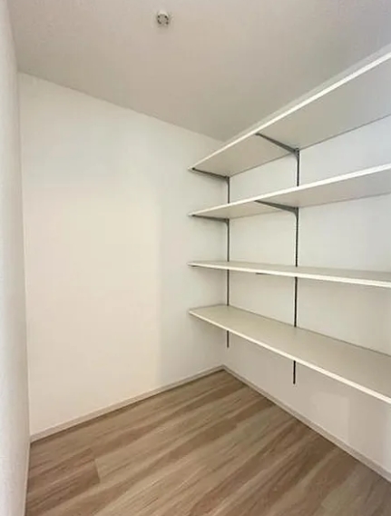 相模原市緑区町屋2丁目の新築戸建て2のリネン庫の写真