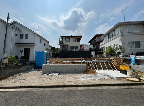 相模原市緑区若葉台1丁目の新築戸建ての外観の写真