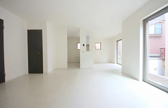 相模原市南区相南2丁目の新築戸建て1のリビングの写真