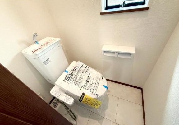 相模原市中央区中央6丁目の新築戸建て1の1Fトイレの写真
