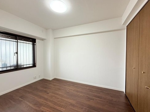八王子市台町2丁目の中古マンションの洋室2の写真