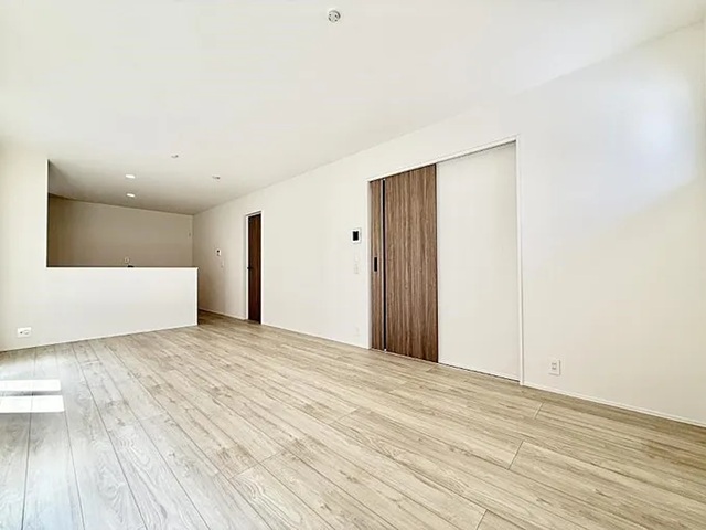 八王子市台町4丁目の新築戸建てのダイニングの写真