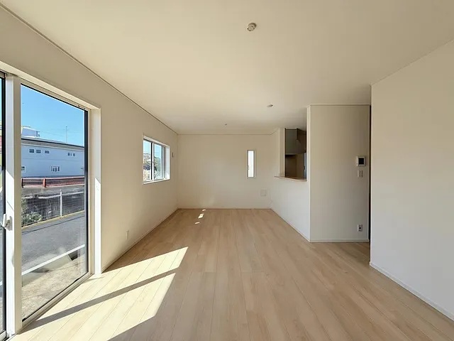 八王子市大楽寺町の新築戸建てのリビングの写真