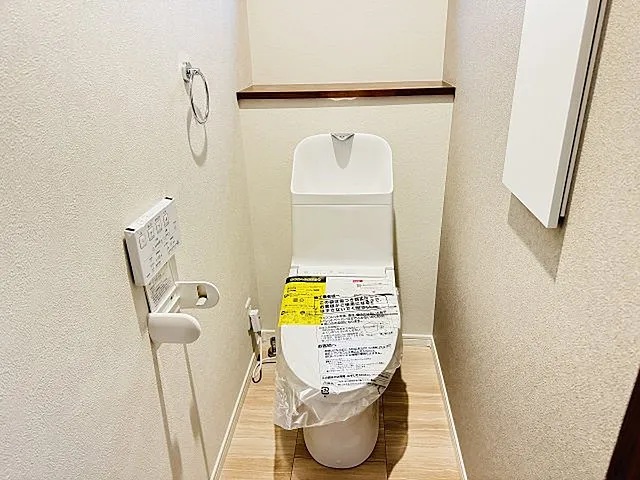八王子市大楽寺町の新築戸建てのトイレの写真