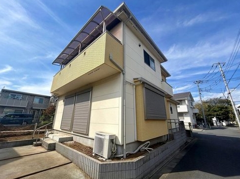 八王子市大楽寺町の中古戸建ての外観の写真