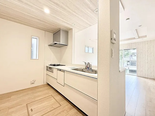 八王子市富士見町の新築戸建て2号棟のキッチンの写真