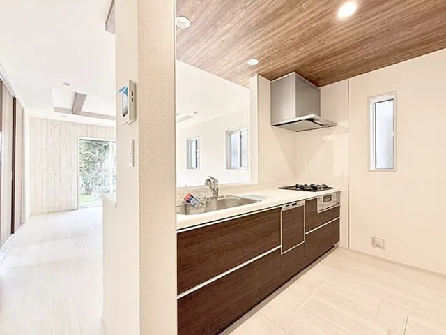 八王子市富士見町の新築戸建て3号棟のキッチンの写真