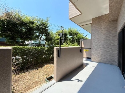 八王子市狭間町の中古マンションのバルコニーの写真