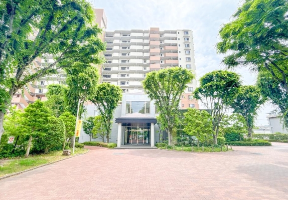 八王子市狭間町の中古マンションの外観の写真
