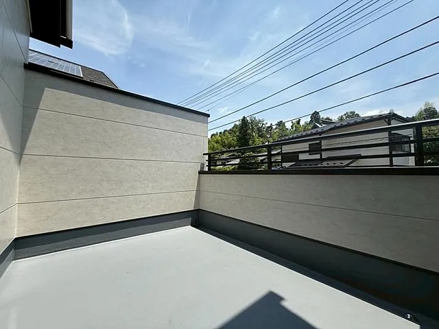 八王子市東浅川町の新築戸建て2号棟のバルコニーの写真
