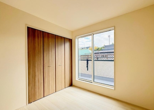 八王子市上柚木の新築戸建て2号棟の洋室2