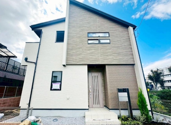 八王子市上柚木の新築戸建て2号棟の外観