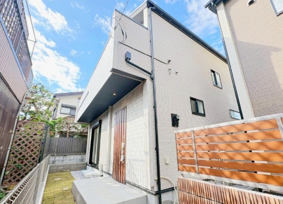 八王子市上柚木の新築戸建て2号棟の外観