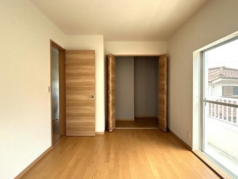 八王子市加住町2丁目の中古戸建ての洋室2の写真