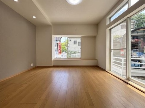 八王子市加住町2丁目の中古戸建ての洋室2の写真