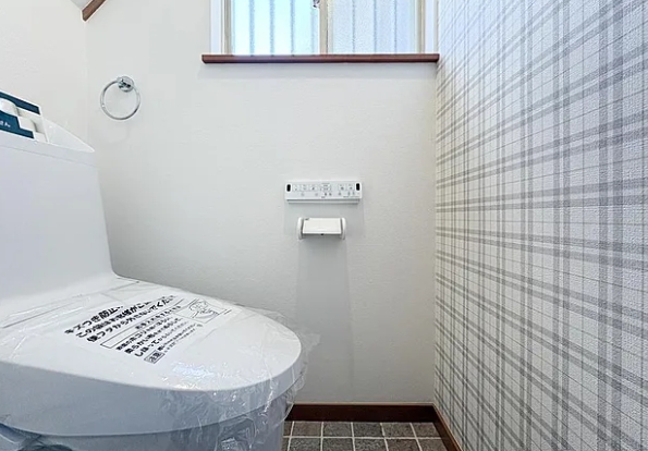 八王子市絹ケ丘１丁目の中古戸建てのトイレ1Fの写真