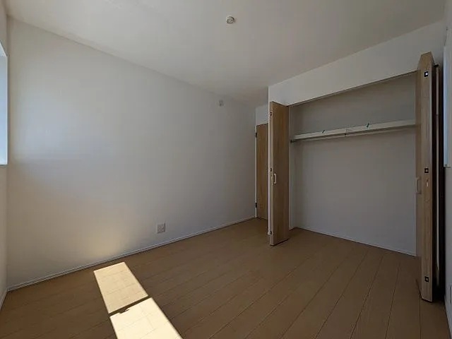 八王子市北野台4丁目の新築戸建て1号棟の収納の写真