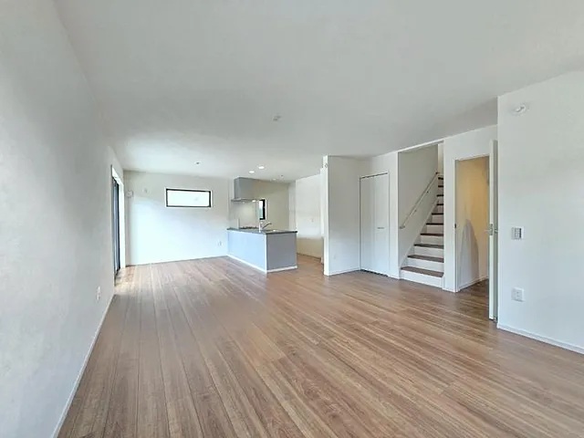 八王子市清川町の新築戸建て2号棟のリビングの写真