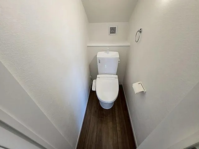 八王子市清川町の新築戸建て2号棟のトイレの写真