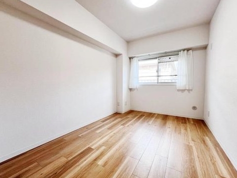 八王子市久保山町の中古マンションの洋室2の写真
