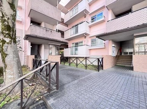 八王子市久保山町の中古マンションの共有部分の写真